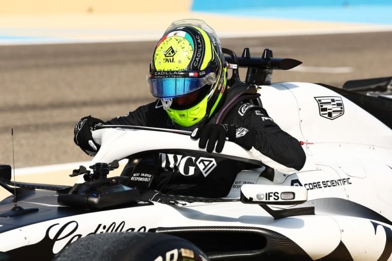 sergio perez cadillac f1 bahrain testing