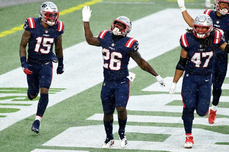 Los Angeles Rams trade for Sony Michel