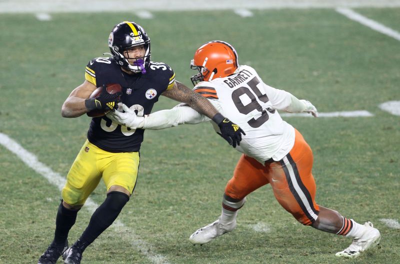 NFL free agents: James Conner